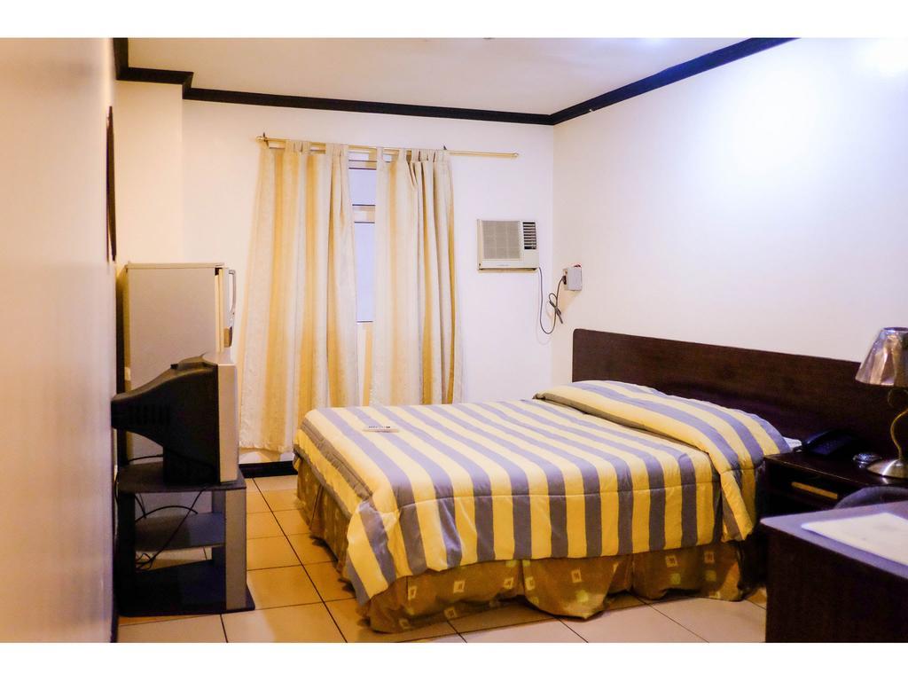 Crowne Garden Hotel Cebu Quarto foto